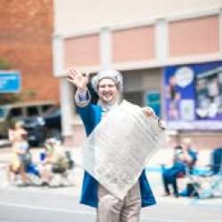 Photo of VenuWorks’ Matt Hammond Represents Thomas Jefferson as Grand Marshal of Ashland 250 Parade