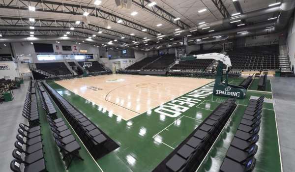 Photo of the Oshkosh Arena Wisconsin Herd Basketball Court