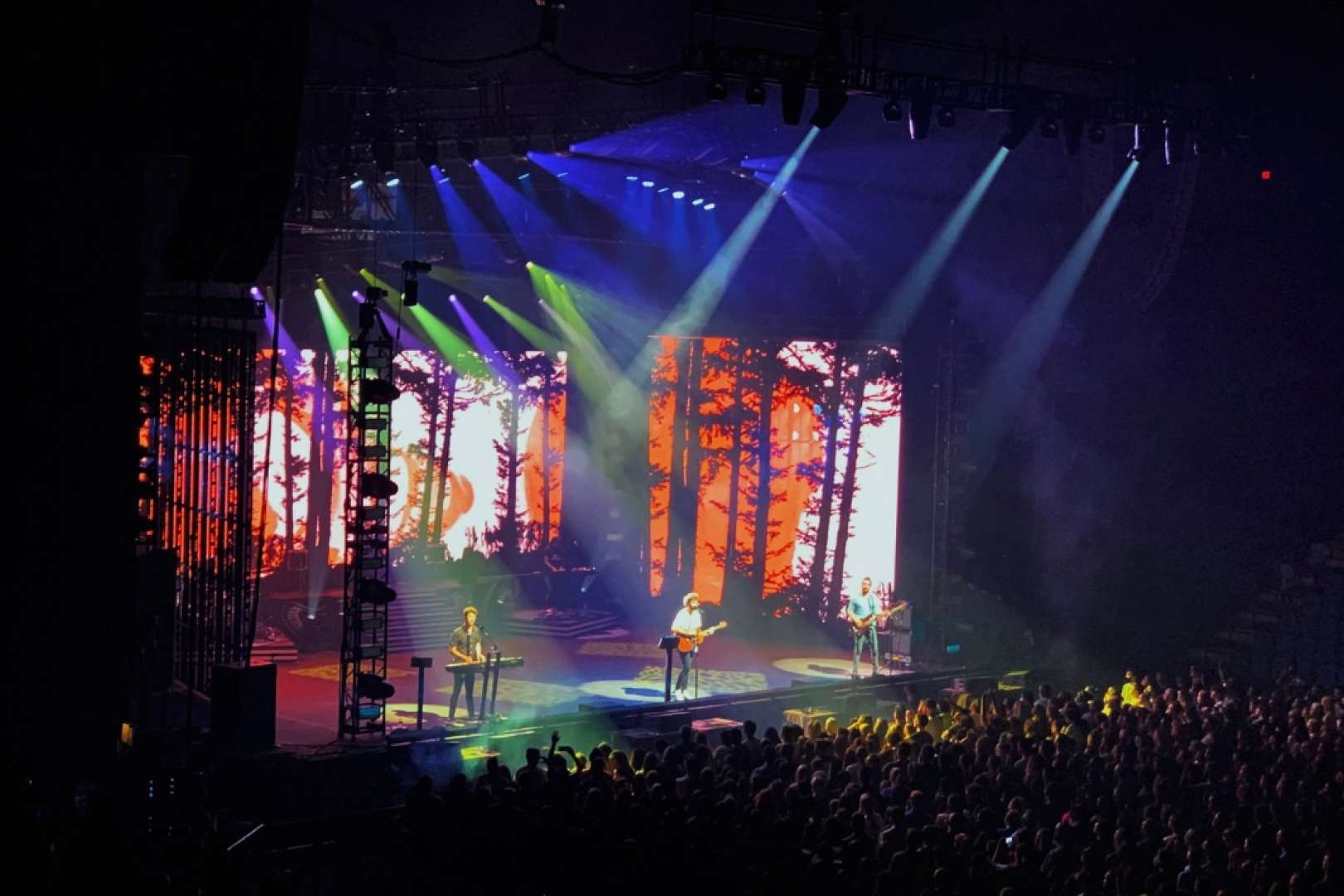 Photo of Heartland Credit Union Arena guitarist and keyboard player on stage
