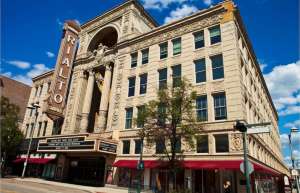 Thumbnail photo of Rialto Square theater exterior front door and marquee