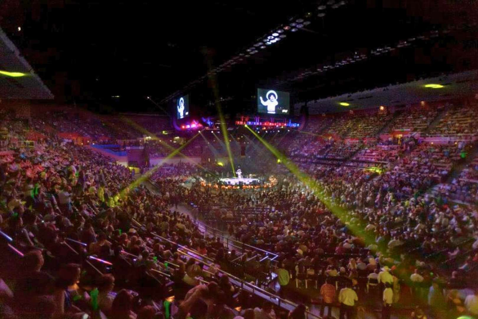 Photo of Sold out concert in the 360 round format, view from the audience looking towards the stage
